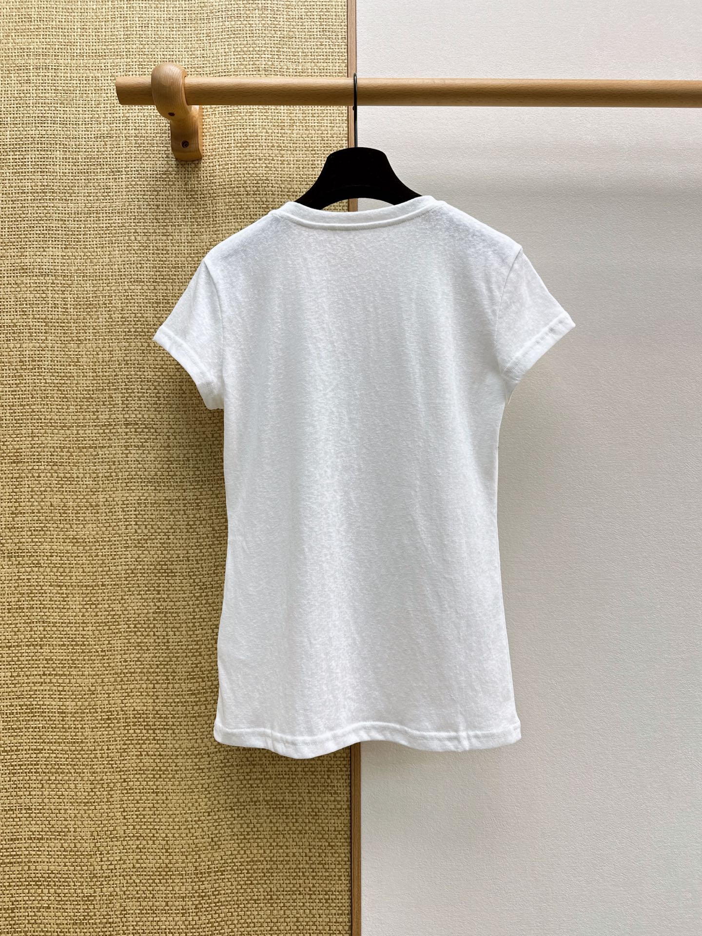Women's short sleeves